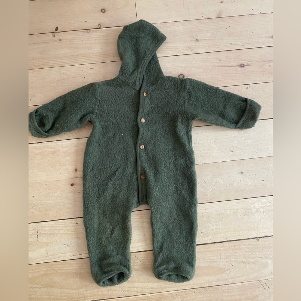 SOLD• Engel wool fleece bunting
